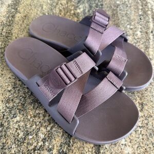 Chaco Chillos slides women’s size 9